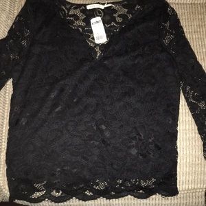 Long black lace sleeve shirt